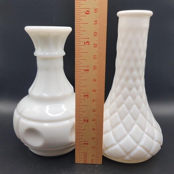 Vintage Small Milk Glass Bud Vases Set Of 2 - Picture 3 of 9